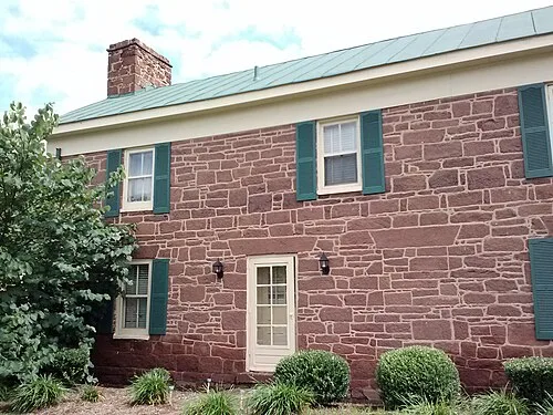 Historic Stone House in Chantilly